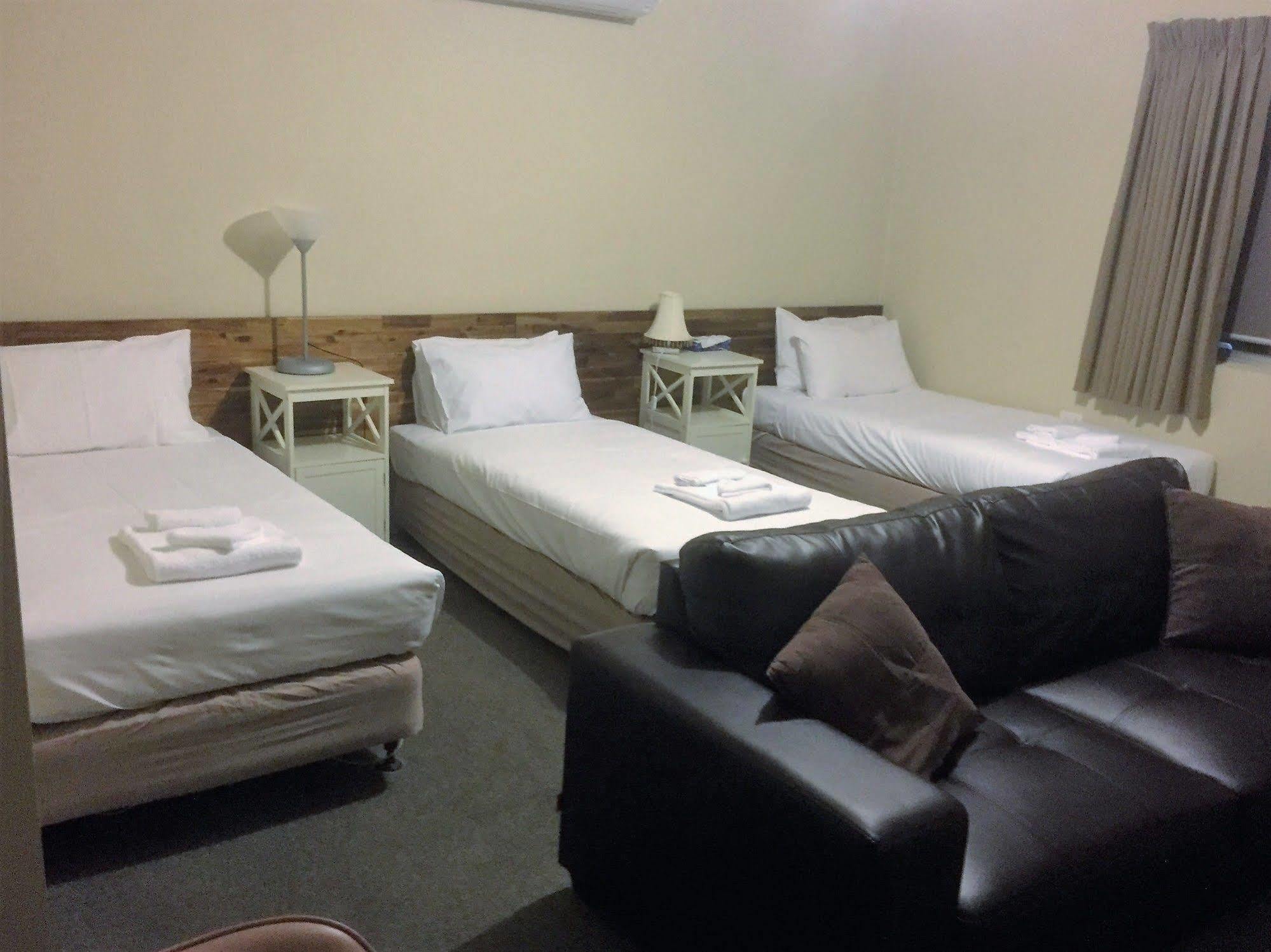 Murray Valley Motel Вудонга Екстериор снимка